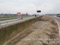 25) 2022-11-09 Montaż oznakowania pionowego na jezdni lewej w obrębie MOP Pepłowo Wschód