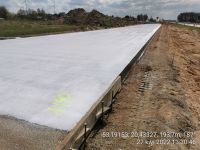 86) 2022-04-27 Początkowy odcinek wykonywanej nawierzchni betonowej w lok. 2+715 JL