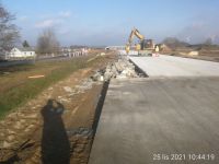 97) 2021-11-25 Prace przygotowawcze pod nawierzchnię betonową na pasie włączenia na Warszawę z Węzła Mława Północ